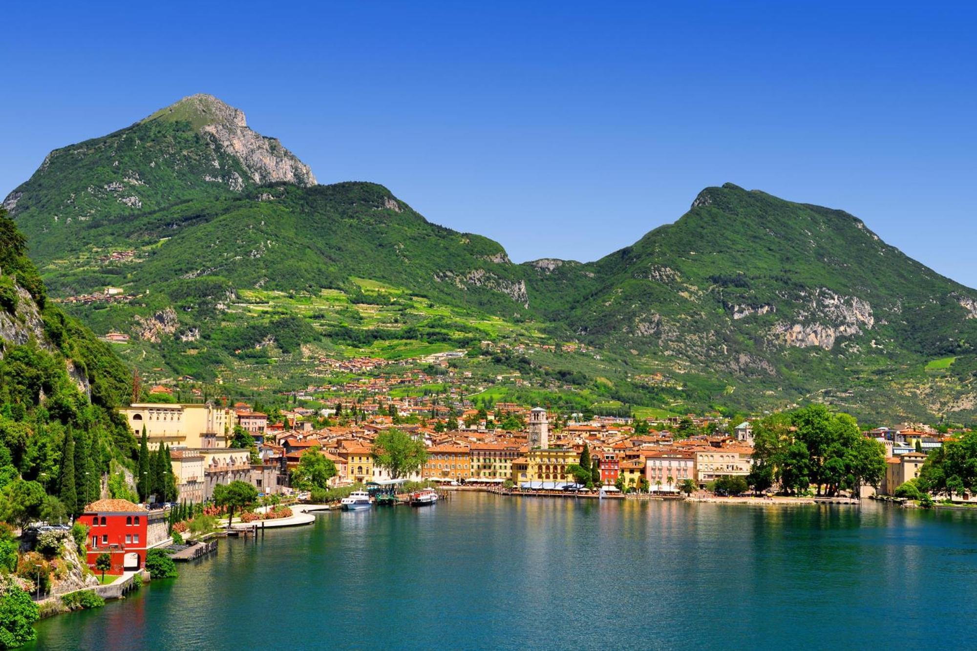 The Bon'Ora Apartment - Happy Rentals Riva del Garda Dış mekan fotoğraf